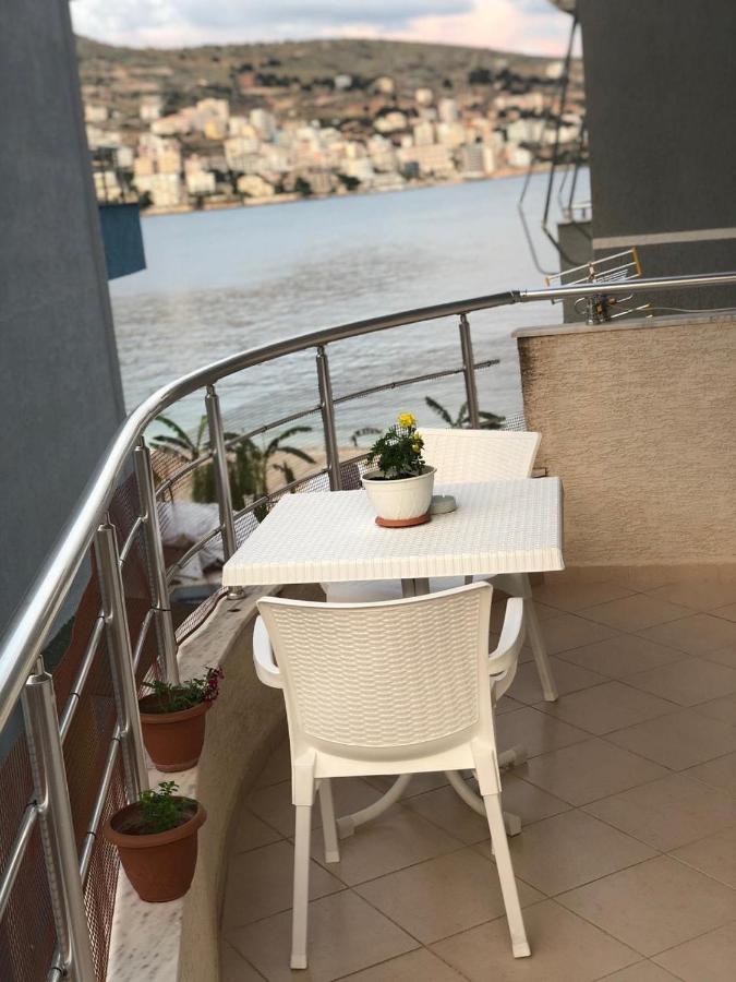 Mary'S Apartment Sarande Bagian luar foto